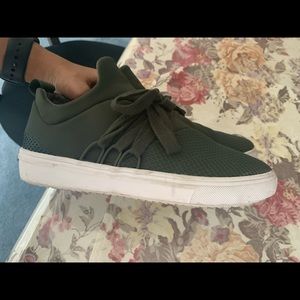 Gently used Steve Madden high tops
